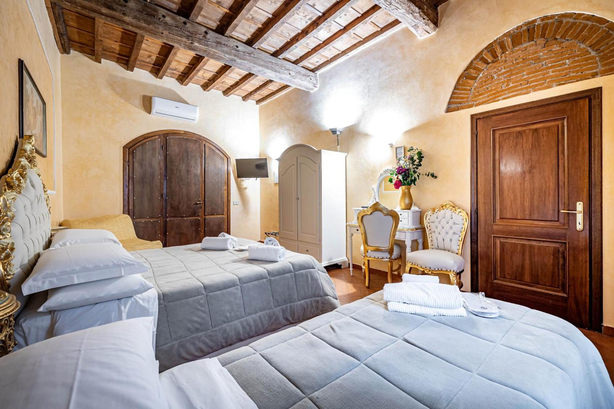 Katti House - Florence'S Center ภายนอก รูปภาพ