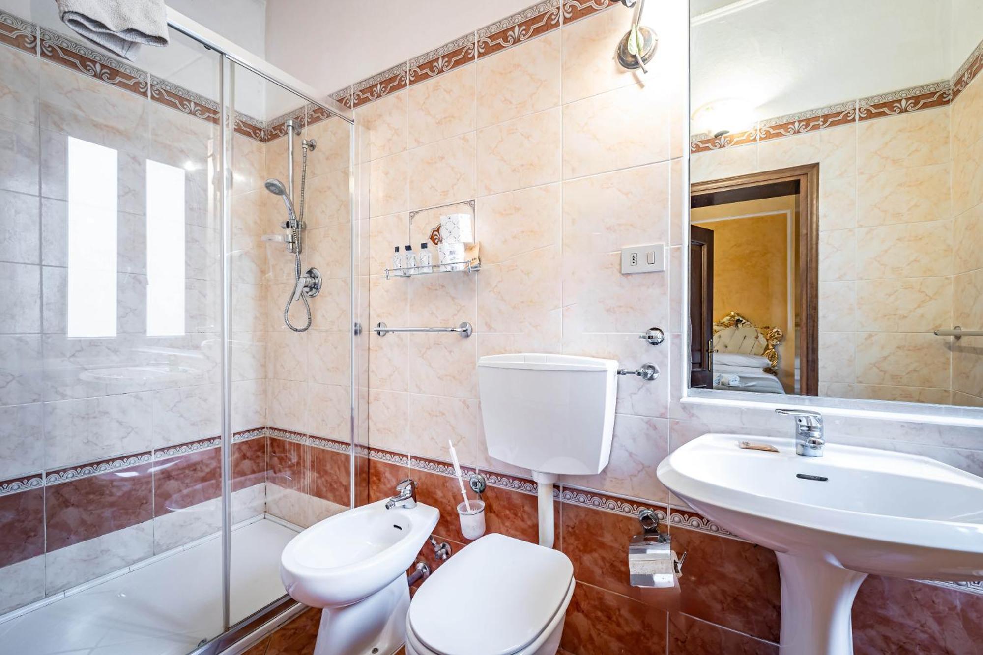 Katti House - Florence'S Center ภายนอก รูปภาพ