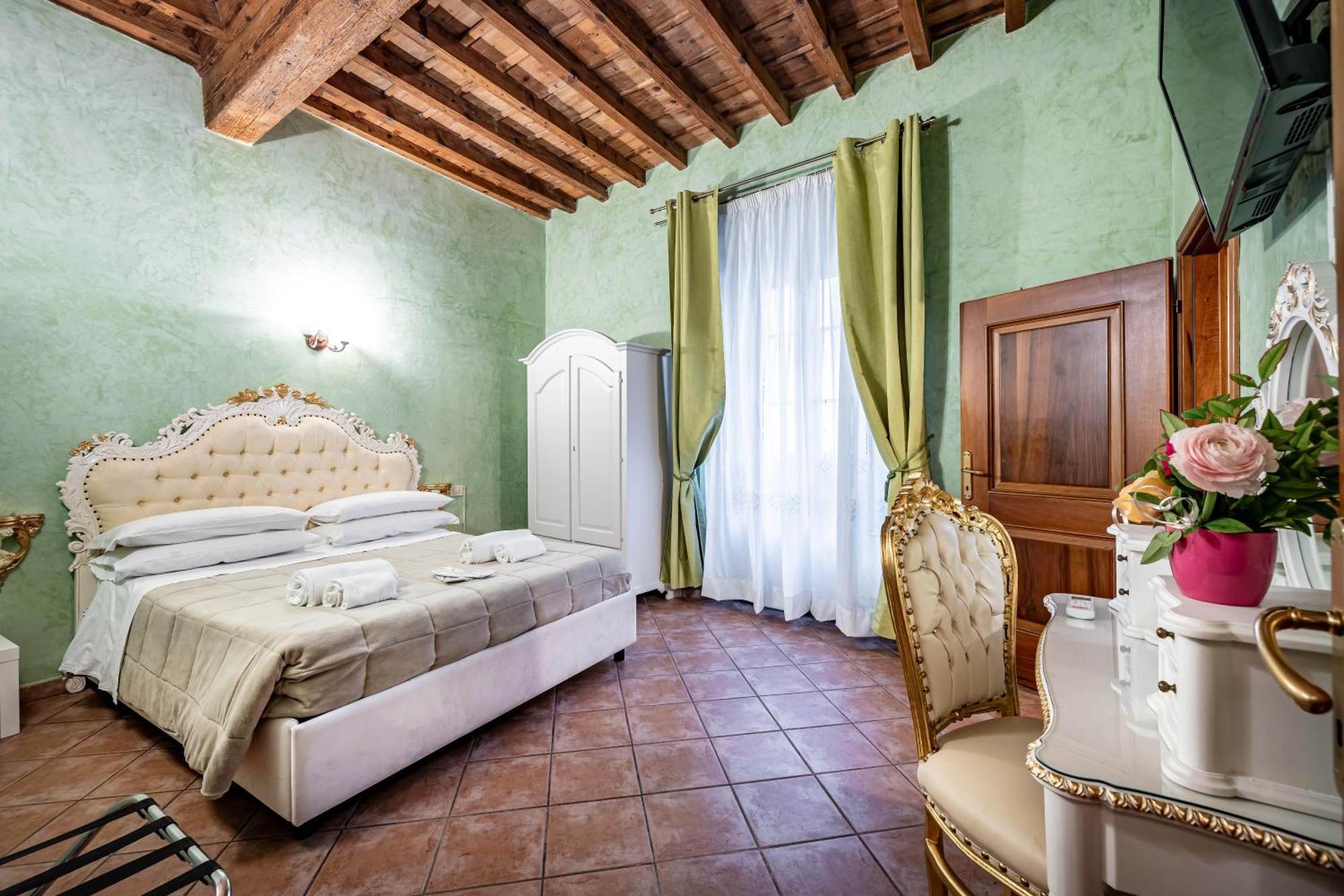 Katti House - Florence'S Center ภายนอก รูปภาพ