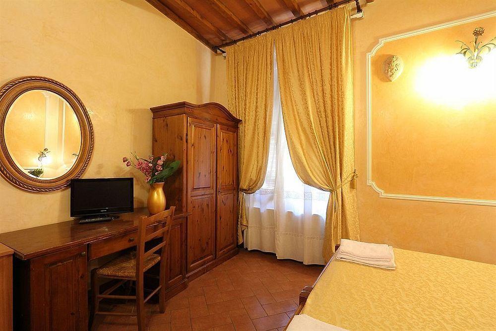 Katti House - Florence'S Center ภายนอก รูปภาพ